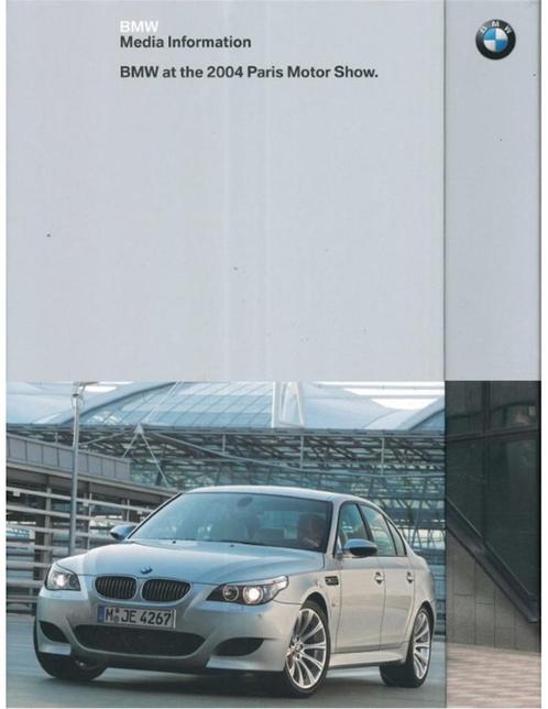 2004 BMW PARIJS HARDCOVER PERSMAP ENGELS, Boeken, Auto's | Folders en Tijdschriften, BMW