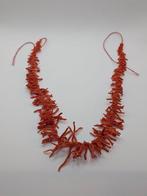 Koraal - geen afsluiting - Halsketting