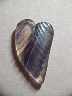 Handcarved Fluorite : leaf bluish grey - natural fluorite 38, Nieuw