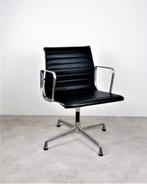 Vitra Eames EA108 aluminium frame/zwart leer (nero)   5x, Huis en Inrichting, Stoelen, Vijf, Zes of meer stoelen, Leer, Design