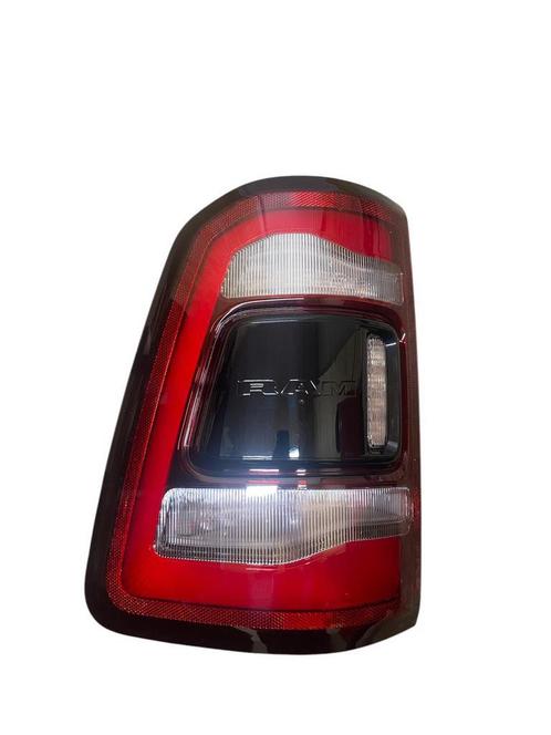 Achterlicht links | Dodge Ram 1500 DT | 2019-2024 | Mopar, Auto-onderdelen, Verlichting, Nieuw, Amerikaanse onderdelen, Overige automerken