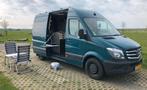 2 pers. Mercedes-Benz camper huren in Dordrecht? Vanaf € 144, Caravans en Kamperen