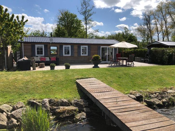 Vakantiehuis te huur aan het water in Friesland, chalet,, Vakantie, Vakantiehuizen | Nederland, Recreatiepark, Friesland, Aan meer of rivier
