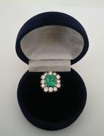 Ring - 18 karaat Witgoud - 3.06ct. tw. Smaragd - Diamant, Nieuw