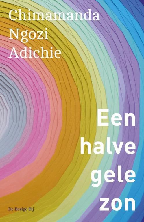 Een halve gele zon 9789023450191 Chimamanda Ngozi Adichie, Boeken, Romans, Gelezen, Verzenden