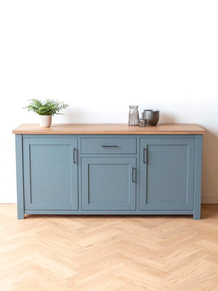 Blauw dressoir met eiken blad | blauwe kast | Vavivo, Huis en Inrichting, Kasten | Dressoirs, 150 tot 200 cm, 50 tot 75 cm, Met lade(s)