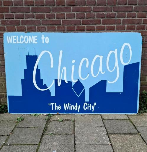 Welcome To Chicago Hardboard Bord - 152 x 92cm - Origineel, Verzamelen, Merken en Reclamevoorwerpen, Ophalen
