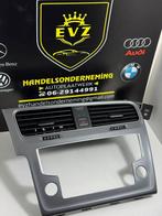 VW Golf 7/7,5 2018 navigatie omranding+luchtrooster midden, Auto-onderdelen, Gebruikt, Volkswagen