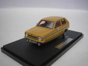 Matrix 1:43 - Modelauto - Reliant Robin Saloon 1973 - 1981 - beschikbaar voor biedingen