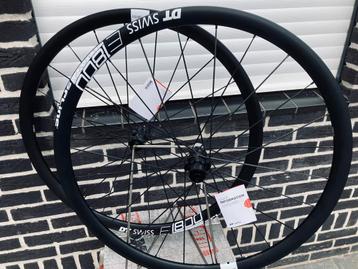 DT-SWISS E1800 SPLINE 32 RACE WIELSET ZWART ,,  Disc beschikbaar voor biedingen