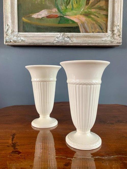 Wedgwood - Kandelaar (2) - Queens Ware - Trompetvaas, Edme, Antiek en Kunst, Antiek | Glas en Kristal