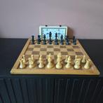 Schaakspel - Verzwaard + soviet schaakklok + dammen, Antiek en Kunst