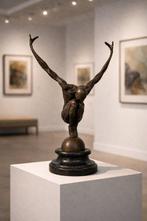 Milo (1910-1978) - sculptuur, Expressieve bronzen sculptuur