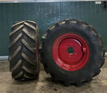 Bkt Agrimax RT657 320/65R16 117D met velg beschikbaar voor biedingen