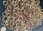 Konvulut, meer dan 100 oude bronzen ringen, Industal,