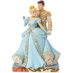 Disney Traditions – Cinderella And Prince In Love, Verzamelen, Ophalen of Verzenden, Assepoester of Belle, Nieuw, Beeldje of Figuurtje