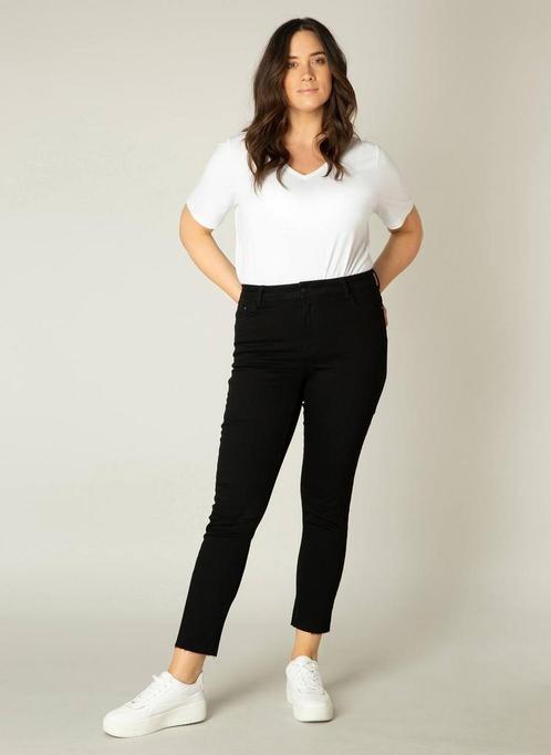 Base Level Curvy jeans Anna Maat:, Kleding | Dames, Spijkerbroeken en Jeans, Overige kleuren, Nieuw, Verzenden