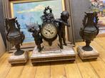 Klok en garnituur set - Messing, Zinklegering - 1880-1920, Antiek en Kunst, Antiek | Klokken