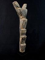 Figuur - Shrijn Dogon Ladder op een houten voet - 30 cm -