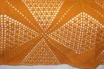 Prachtige vintage sprei van linnengoed, uitgevoerd in, Antiek en Kunst