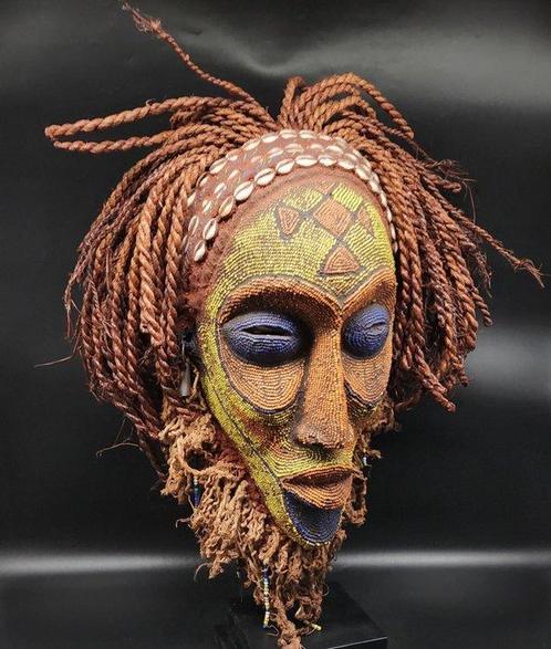 Prachtige helm - Tshokwe - Angola (Zonder Minimumprijs), Antiek en Kunst, Kunst | Niet-Westerse kunst