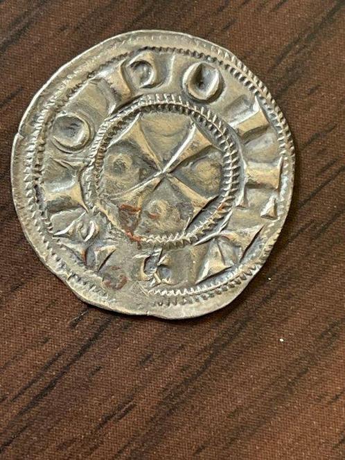 Graafschap Angoulême Denier au nom de Louis IV dOutremer, Postzegels en Munten, Munten | Europa | Euromunten