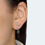 Oorbellen - 18 karaat Witgoud - 0.02ct. tw. Parel - Diamant, Sieraden, Tassen en Uiterlijk, Oorbellen, Nieuw