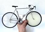 Decoratief ornament - Model van een wielrenfiets op groot, Antiek en Kunst