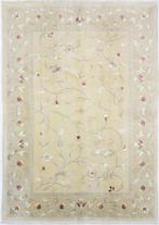 Modern Designer tapijt Nepal Royal met zijde - Tapijt - 240, Huis en Inrichting, Nieuw