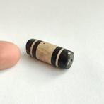 Oud Tibetaans of Nepalees Etched Black Stone Zwart-wit