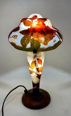 Lamp - Gallé-stijl tafellamp – Herfstrozen decoratie –