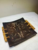 Schaal - Indonesische gesneden schaal met hagedisdecor