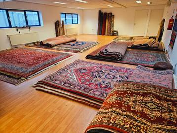 Groot Aanbod Handgeknoopte Tapijten! Elke Vrij en Zat open! beschikbaar voor biedingen