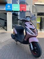 Piaggio zip E5 2024 ROSE GOLD 1e eigenaar NIEUWSTAAT, Maximaal 45 km/u, Zip, Zo goed als nieuw, Benzine