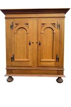 ambachtelijk gemaakt - J.H.B - Kast - Eik - Grote kabinet, Antiek en Kunst