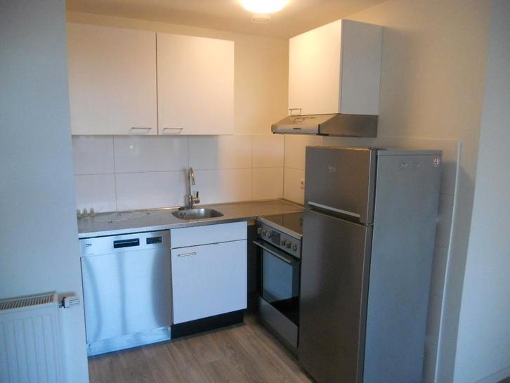 Te huur: Studio Hoofdstraat in Sassenheim, Huizen en Kamers, Huizen te huur, Zuid-Holland