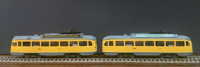 BEC H0 - 30 - Modeltram (2) - Tramstel met LED verlichting -, Hobby en Vrije tijd, Modeltreinen | H0