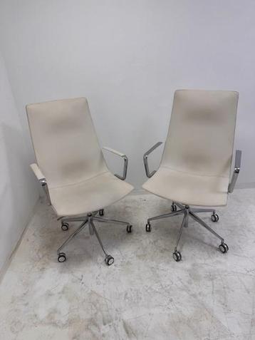 Arper Catifa 60 executive office bureaustoel wit leer beschikbaar voor biedingen