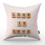 Valentijn kussen Love is Love - 30 cm, Huis en Inrichting, Woonaccessoires | Kussens, Verzenden, Nieuw