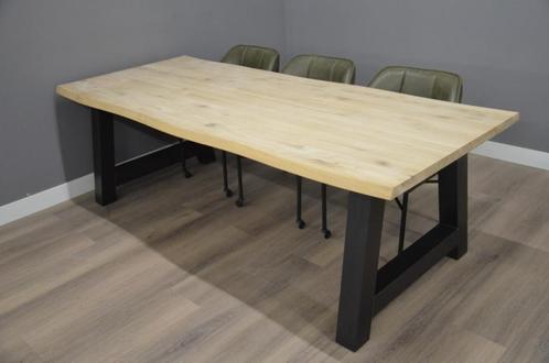 Industriële eiken boomstamtafel / tafel 220 of 240 cm, Huis en Inrichting, Tafels | Eettafels, Nieuw, Eikenhout, Metaal, Ophalen of Verzenden
