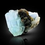 aquamarijn Mineralencollectie - Hoogte: 77 mm - Breedte: 48, Verzamelen, Mineralen en Fossielen