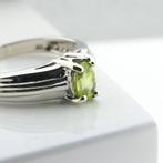 9 Krt. Solitair ring met peridoot (witgouden ring), Sieraden, Tassen en Uiterlijk, Antieke sieraden, Ophalen of Verzenden, Goud