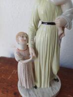 Royal Copenhagen - Beeldje, Vrouw met kinderen - 16 cm -, Antiek en Kunst, Antiek | Glas en Kristal