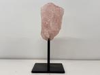 Veiling - Rozenkwarts op standaard 26 cm, Verzamelen, Mineralen en Fossielen