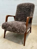 Deens design fauteuil met teddy stof, Huis en Inrichting, Fauteuils, Ophalen of Verzenden, Zo goed als nieuw, 50 tot 75 cm, Hout
