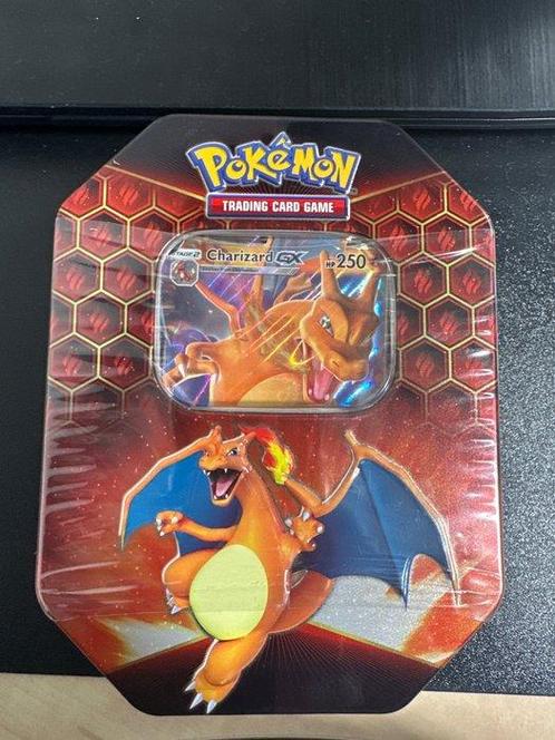 Pokémon - 1 Sealed box - Charizard Hidden Fates Tin, Hobby en Vrije tijd, Verzamelkaartspellen | Pokémon