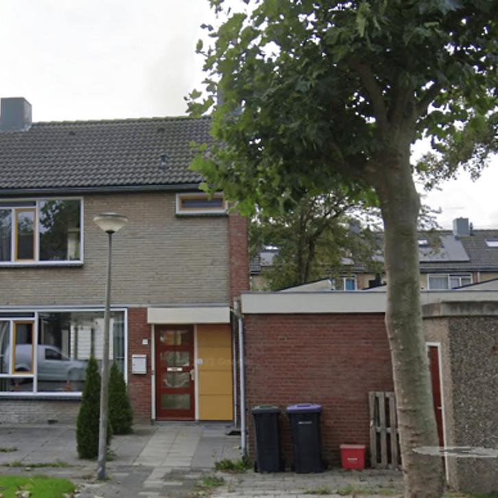 Appartement met tuin en parkeerplaats, Huizen en Kamers, Huizen te huur, Direct bij eigenaar, Appartement