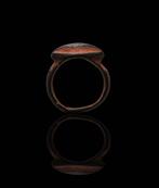 Oud-Romeins, Keizerrijk Brons Vulva- ring gedragen door