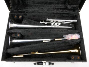 Eb/D Trompet Romeo Adaci met 3 bekers/2 set buizen beschikbaar voor biedingen