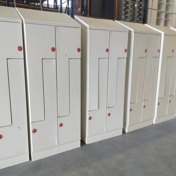 4-deurs Oostwoud Z-lockerkast - 220x80x50 cm beschikbaar voor biedingen